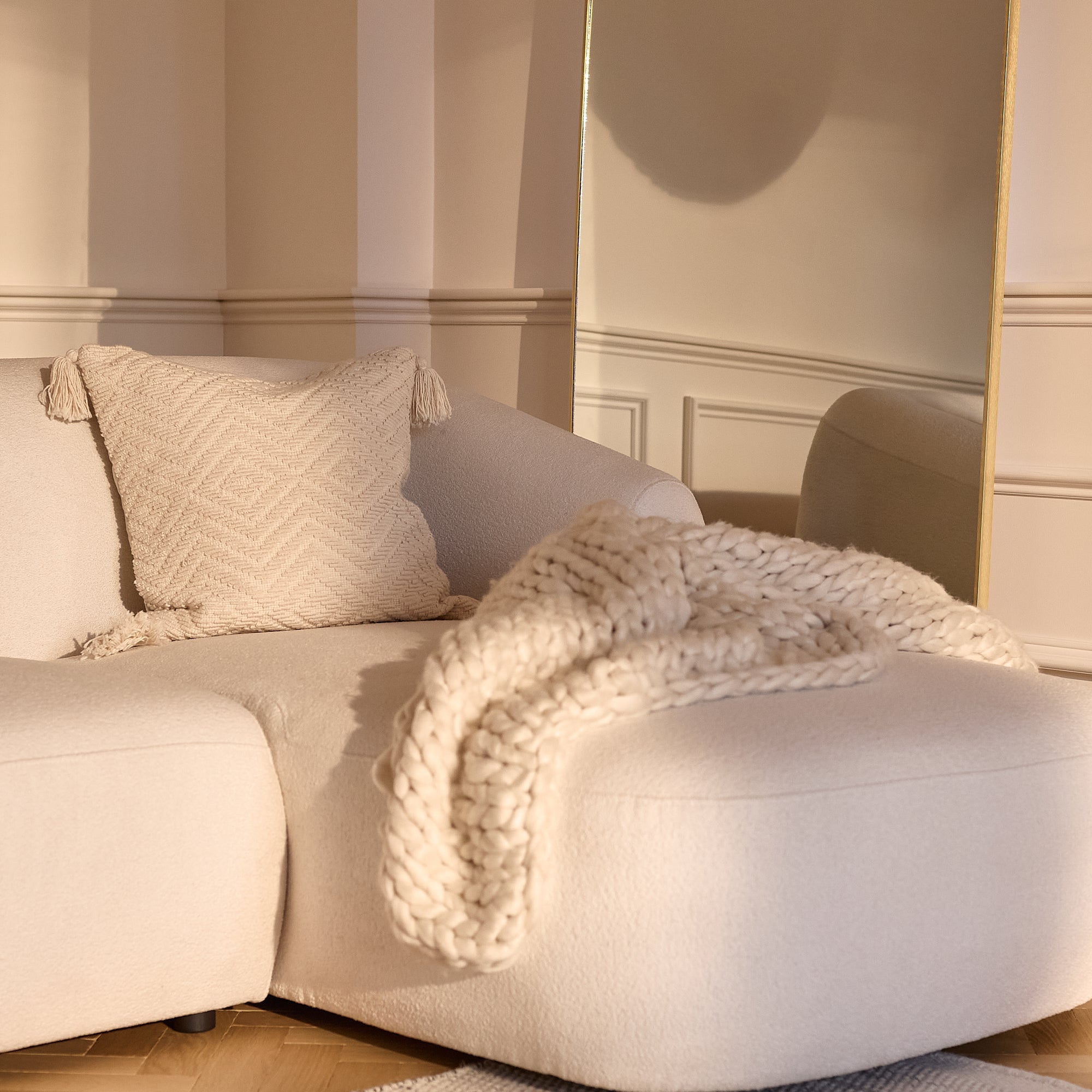 Nathalia Chaise Corner Sofa - Chalk White Boucle - Image 3